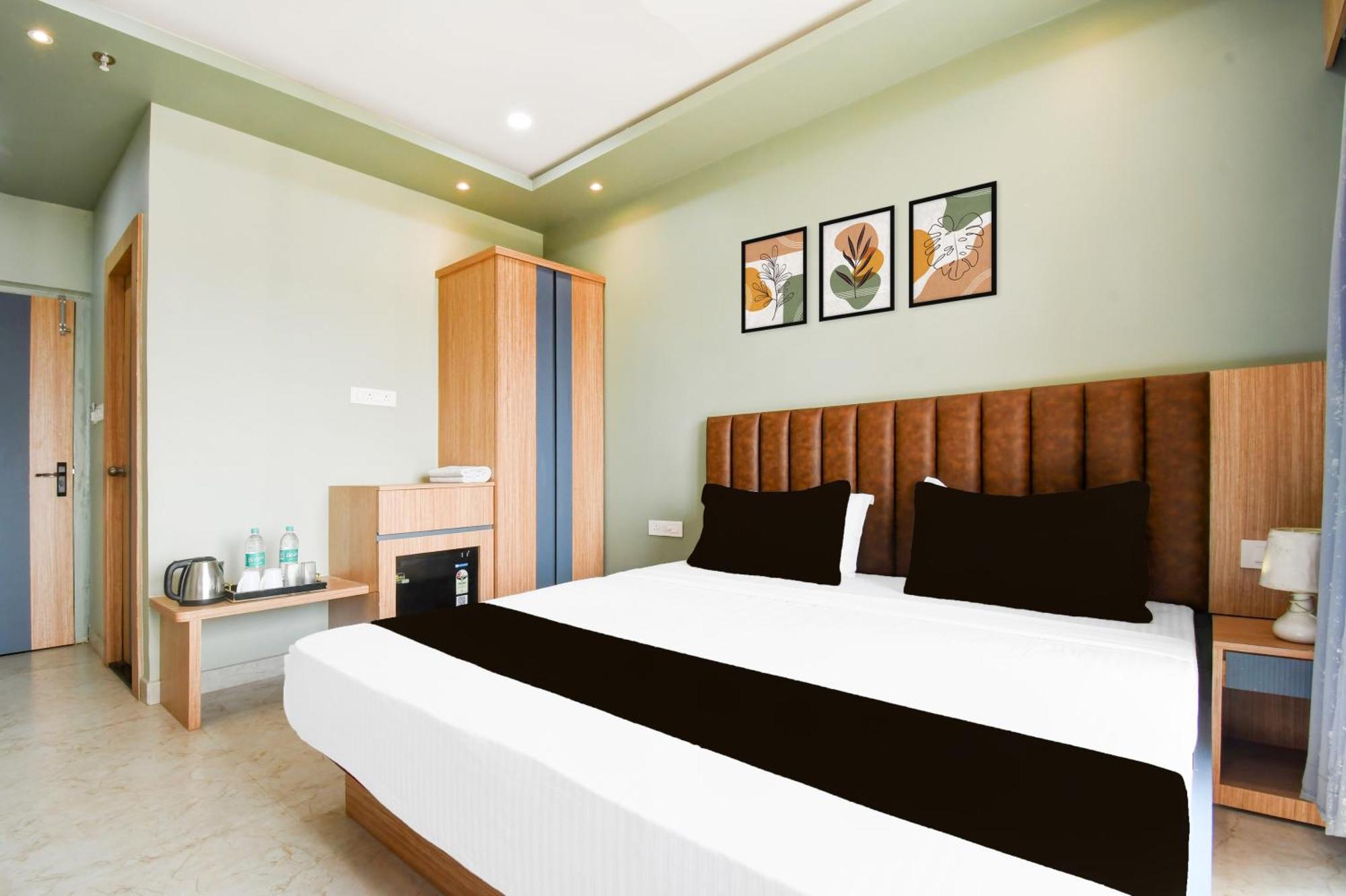 Hotel O Ap Royals 3*