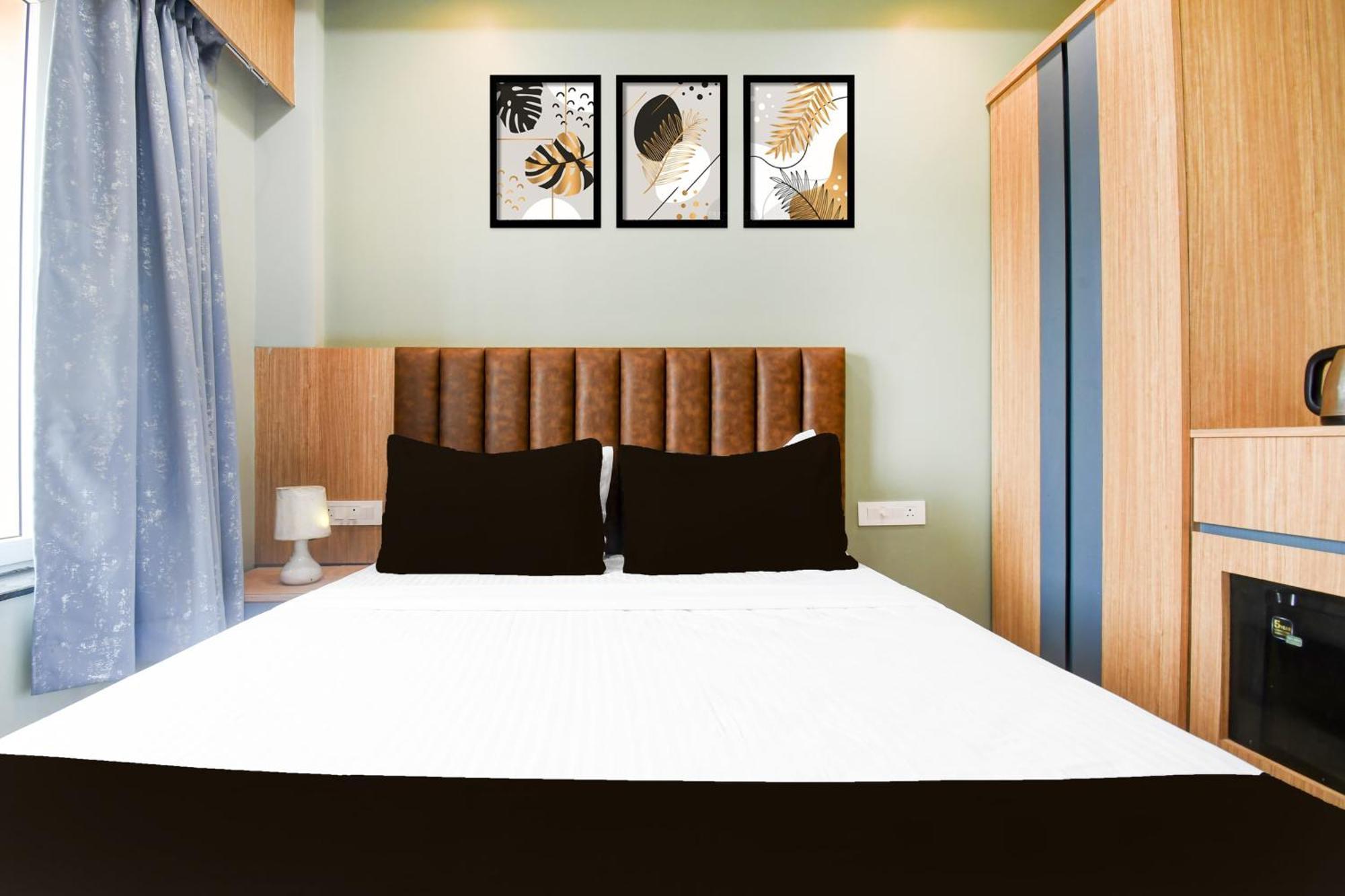 O Ap Royals Hotel