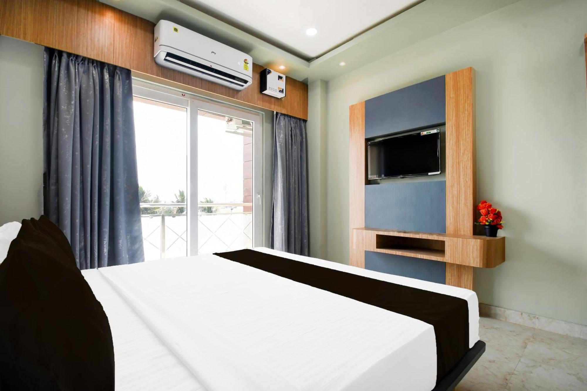 O Ap Royals Hotel